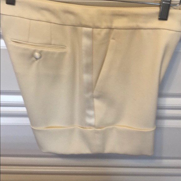 Rachel Zoe Ecru Tuxedo dress shorts. Size 6. - Picture 3 of 6